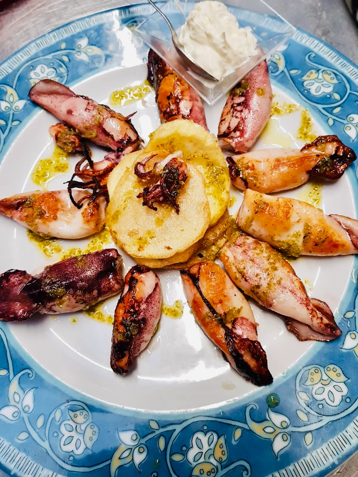 chipirones-plancha-restaurante-toni-portela Chipirones a la plancha con patata